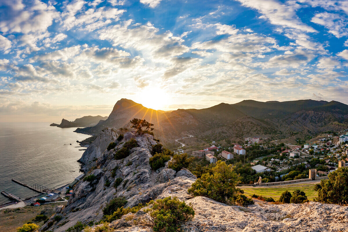 Горы Крыма или пляжи и море, что выбрать на отдыхе?
