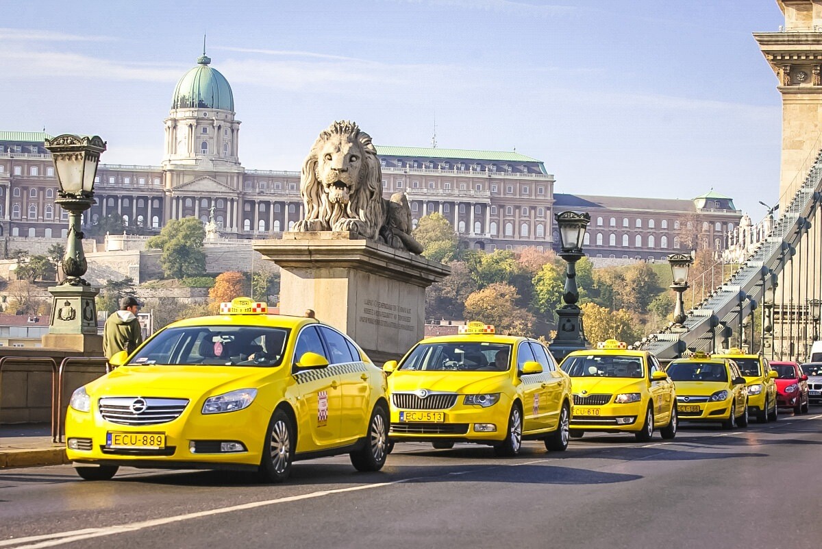 Как агрегаторы заставляют таксистов работать больше